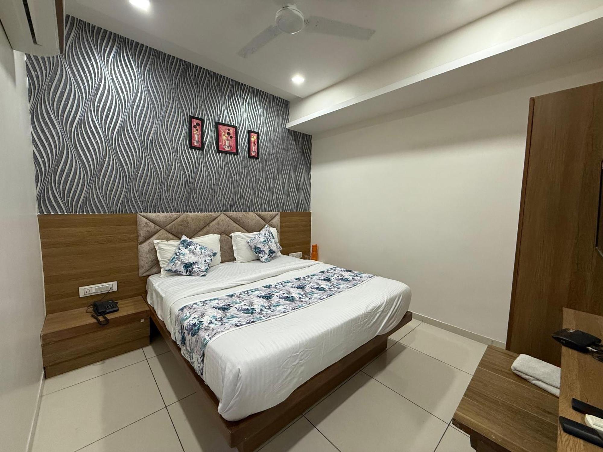 Hotelsuncity Inn Βαντοντάρα Εξωτερικό φωτογραφία